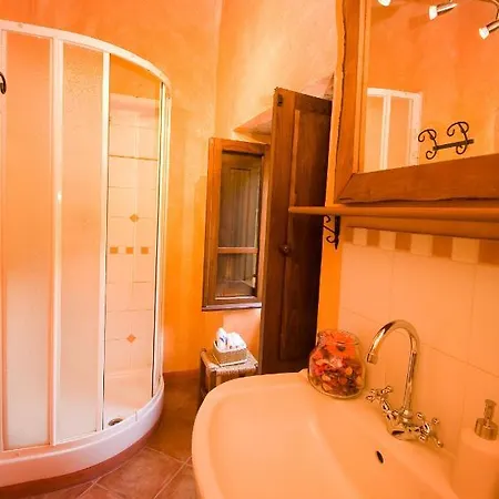 Il Mulino - Beautiful, Family-friendly Tuscan With Fenced Pool Monterchi